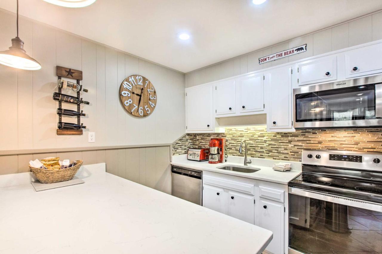 Main St Red River Ski Condo With Mountain View! المظهر الخارجي الصورة