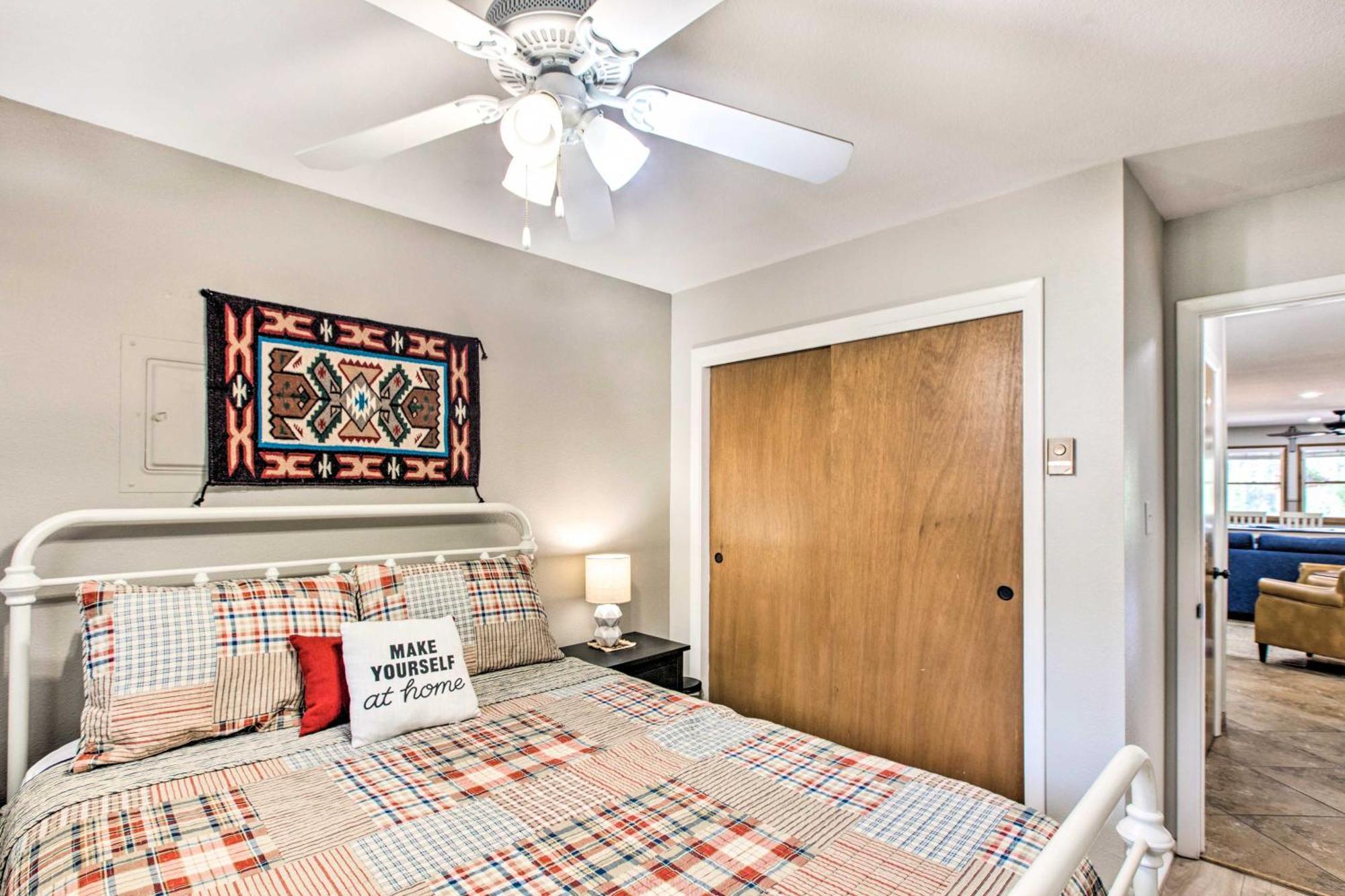 Main St Red River Ski Condo With Mountain View! المظهر الخارجي الصورة